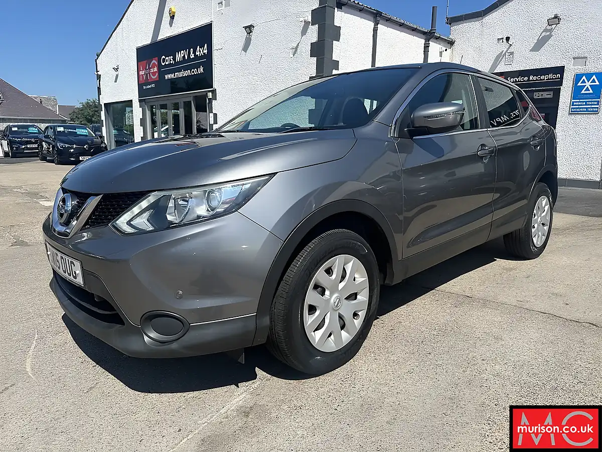 Used 2015 Nissan Qashqai Visia Grey - Interior and Exterior details 3