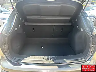 Used 2015 Nissan Qashqai Visia Grey - Interior and Exterior details 9