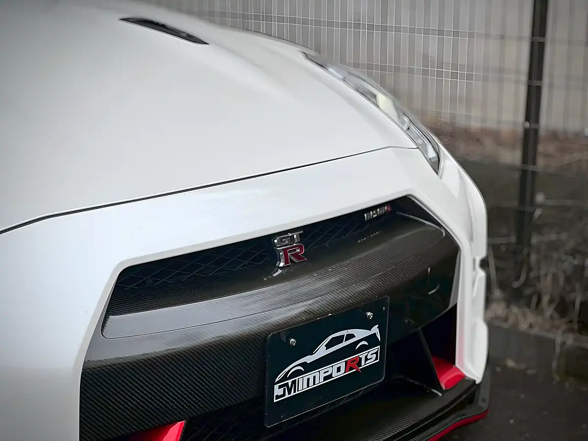 Used 2015 Nissan R35 GT-R Nismo Edition Pearl White - Interior and Exterior details 15