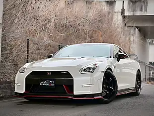 Used 2015 Nissan R35 GT-R Nismo Edition Pearl White - Interior and Exterior details 4