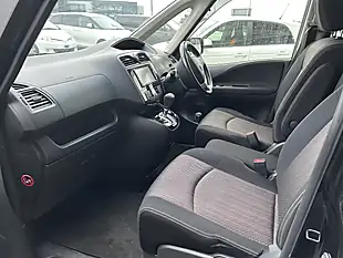 Used 2015 Nissan Serena 7 Seater Black - Interior and Exterior details 10