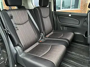 Used 2015 Nissan Serena 7 Seater Black - Interior and Exterior details 8