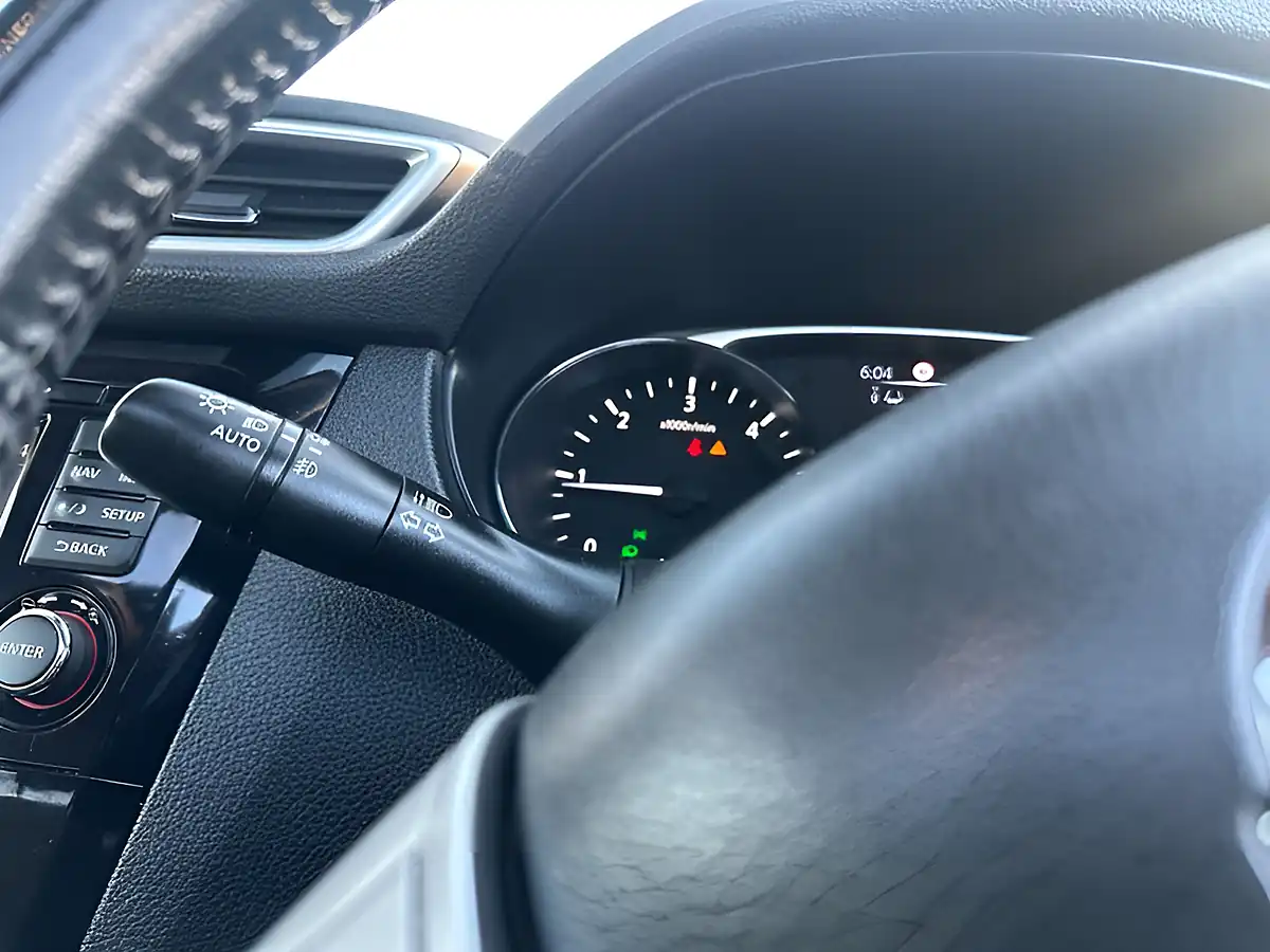 Used 2015 Nissan X-Trail Acenta Black - Interior and Exterior details 17