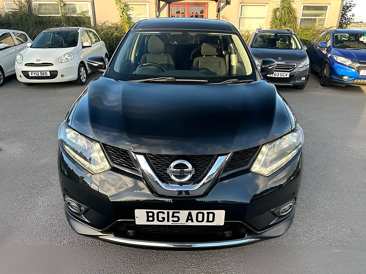 Used 2015 Nissan X-Trail Acenta Black - Interior and Exterior details 9