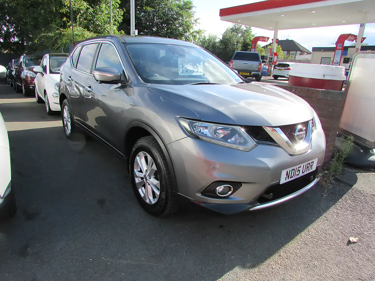 Used 2015 Nissan X-Trail Acenta Grey - Interior and Exterior details 16