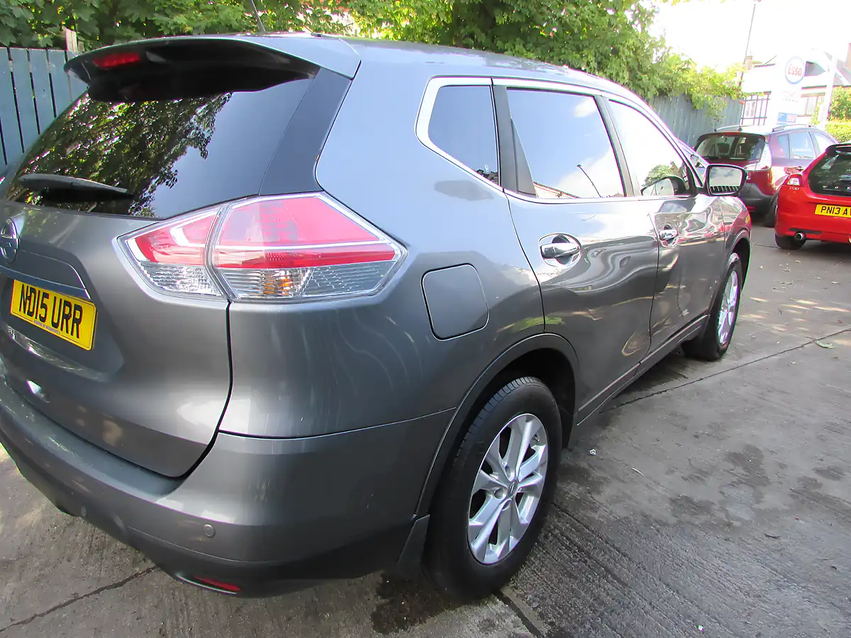 Used 2015 Nissan X-Trail Acenta Grey - Interior and Exterior details 3