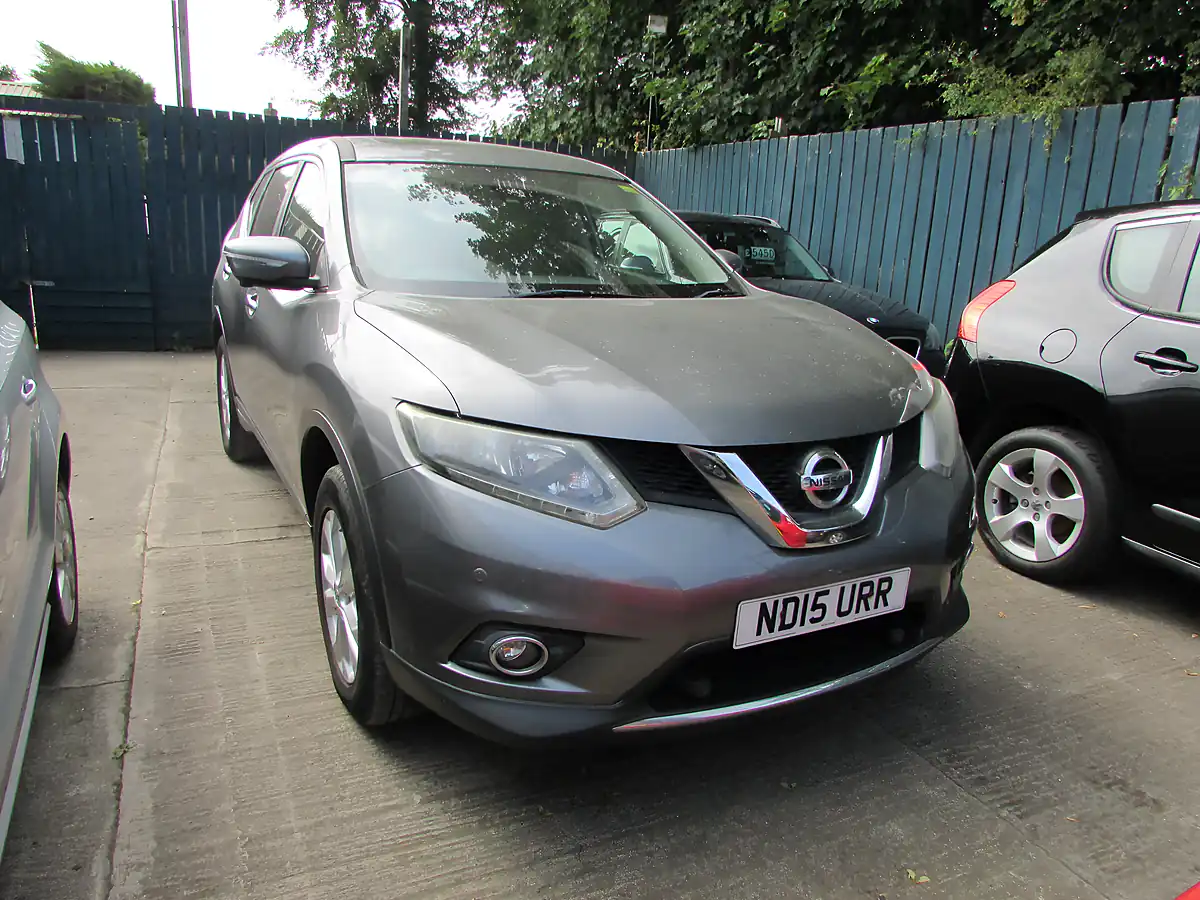 Used 2015 Nissan X-Trail Acenta Grey - Interior and Exterior details 5