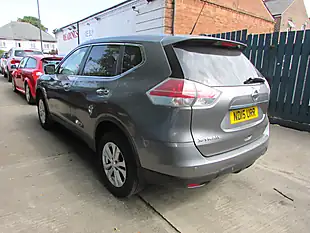 Used 2015 Nissan X-Trail Acenta Grey - Interior and Exterior details 9