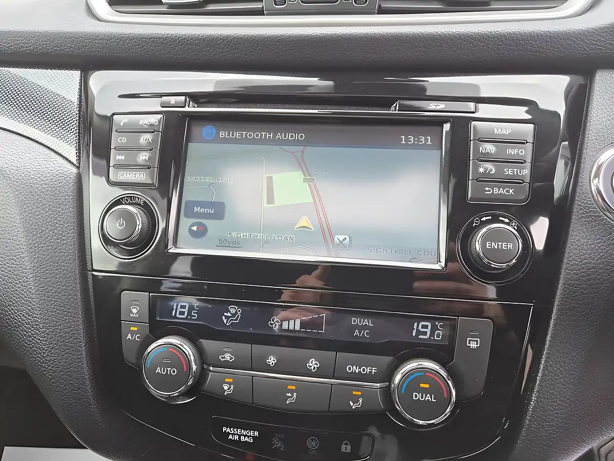 Used 2015 Nissan X-Trail N-Tec Black - Interior and Exterior details 13