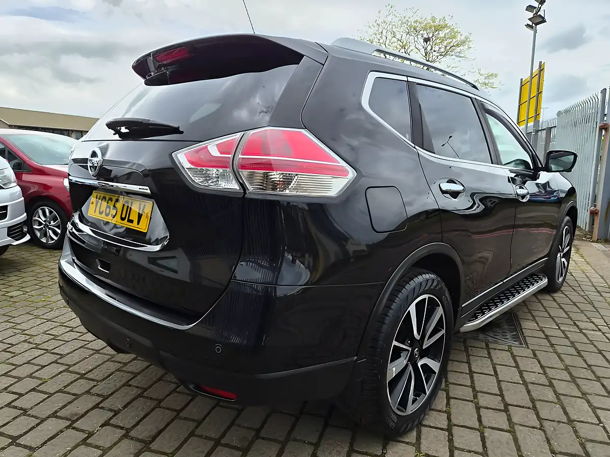 Used 2015 Nissan X-Trail N-Tec Black - Interior and Exterior details 6