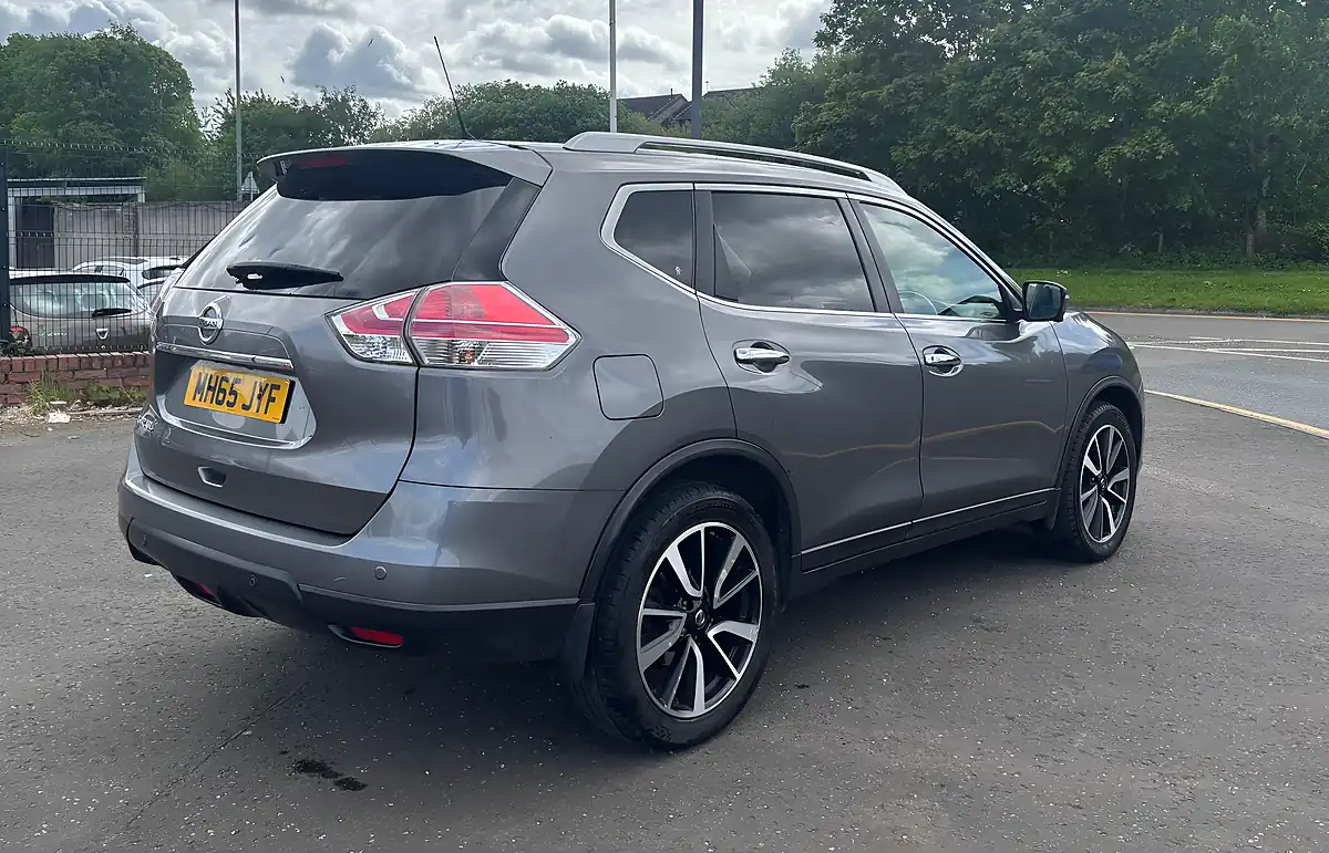 Used 2015 Nissan X-Trail N-Tec Grey - Interior and Exterior details 4