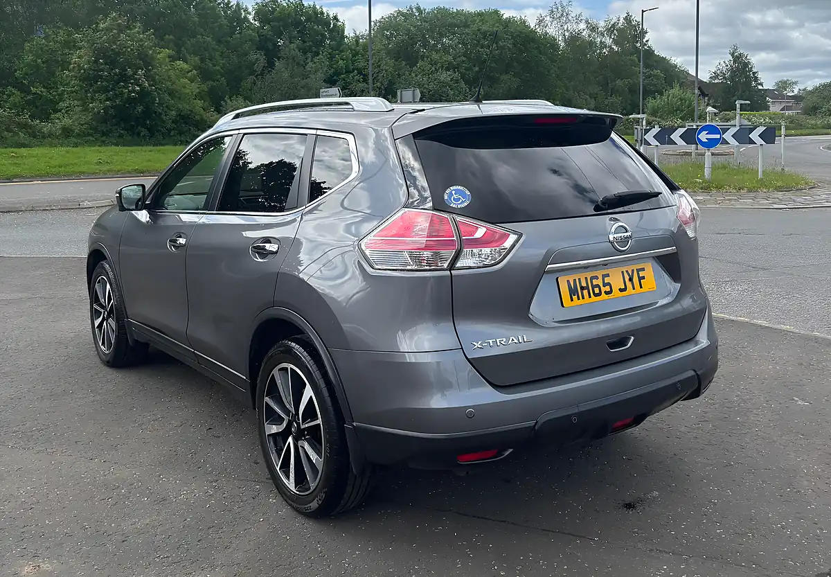 Used 2015 Nissan X-Trail N-Tec Grey - Interior and Exterior details 6
