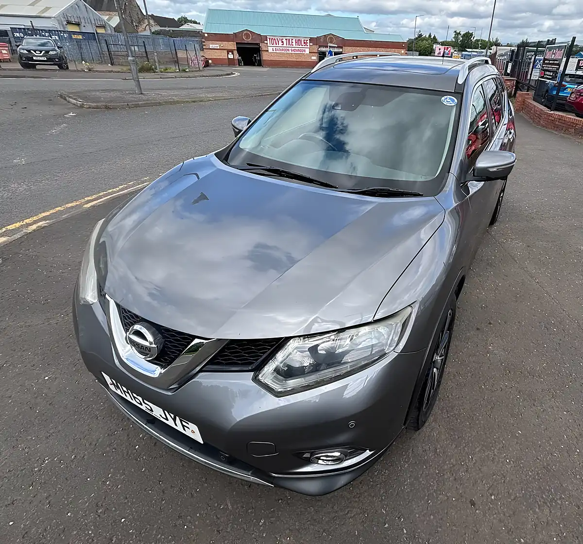 Used 2015 Nissan X-Trail N-Tec Grey - Interior and Exterior details 8
