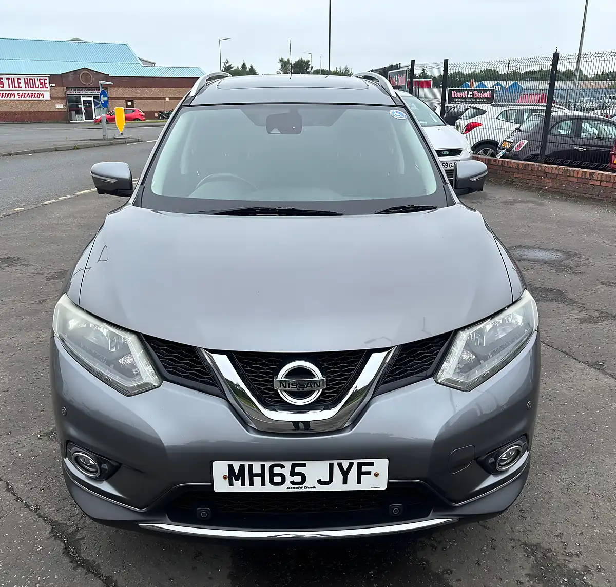 Used 2015 Nissan X-Trail N-Tec Grey - Interior and Exterior details 10