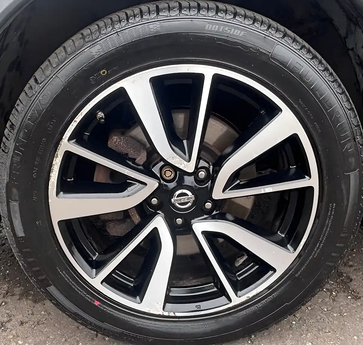 Used 2015 Nissan X-Trail N-Tec Grey - Interior and Exterior details 19