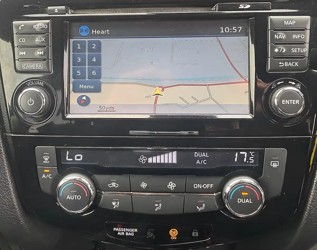 Used 2015 Nissan X-Trail N-Tec Grey - Interior and Exterior details 8