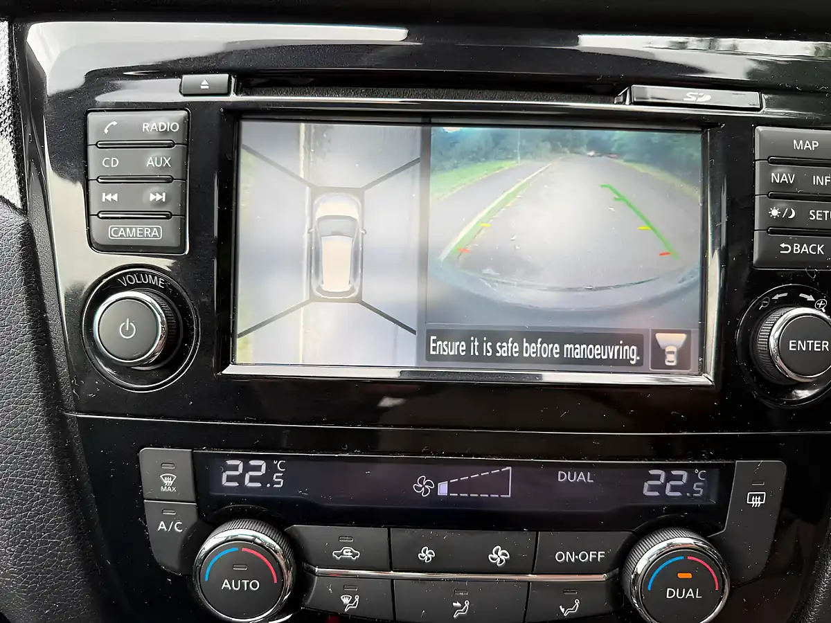 Used 2015 Nissan X-Trail N-Tec Grey - Interior and Exterior details 15