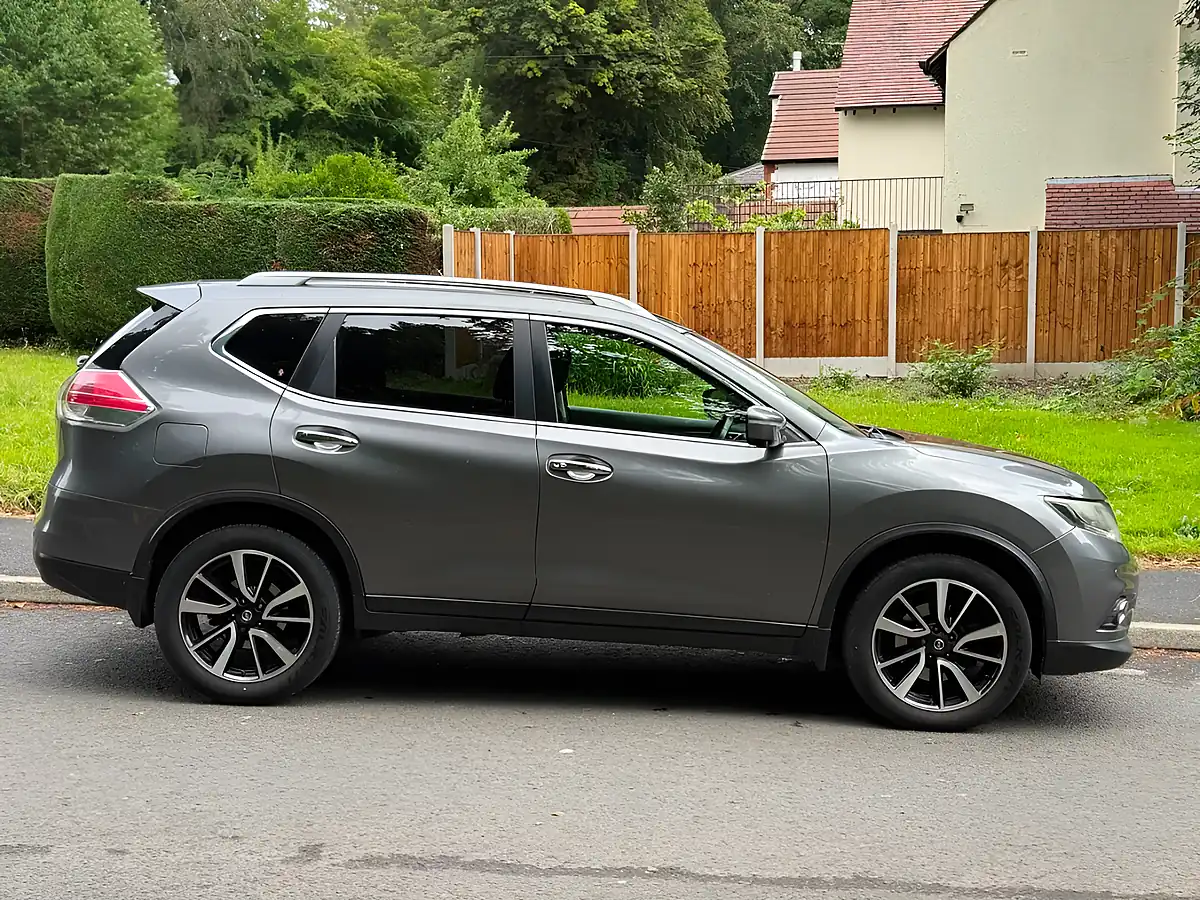 Used 2015 Nissan X-Trail N-Tec Grey - Interior and Exterior details 2