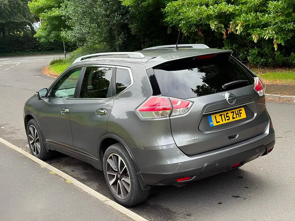 Used 2015 Nissan X-Trail N-Tec Grey - Interior and Exterior details 5