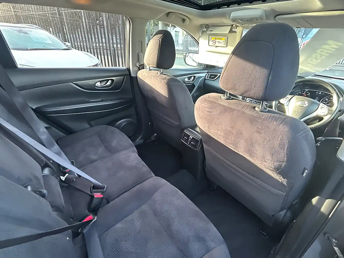 Used 2015 Nissan X-Trail N-Tec Grey - Interior and Exterior details 13