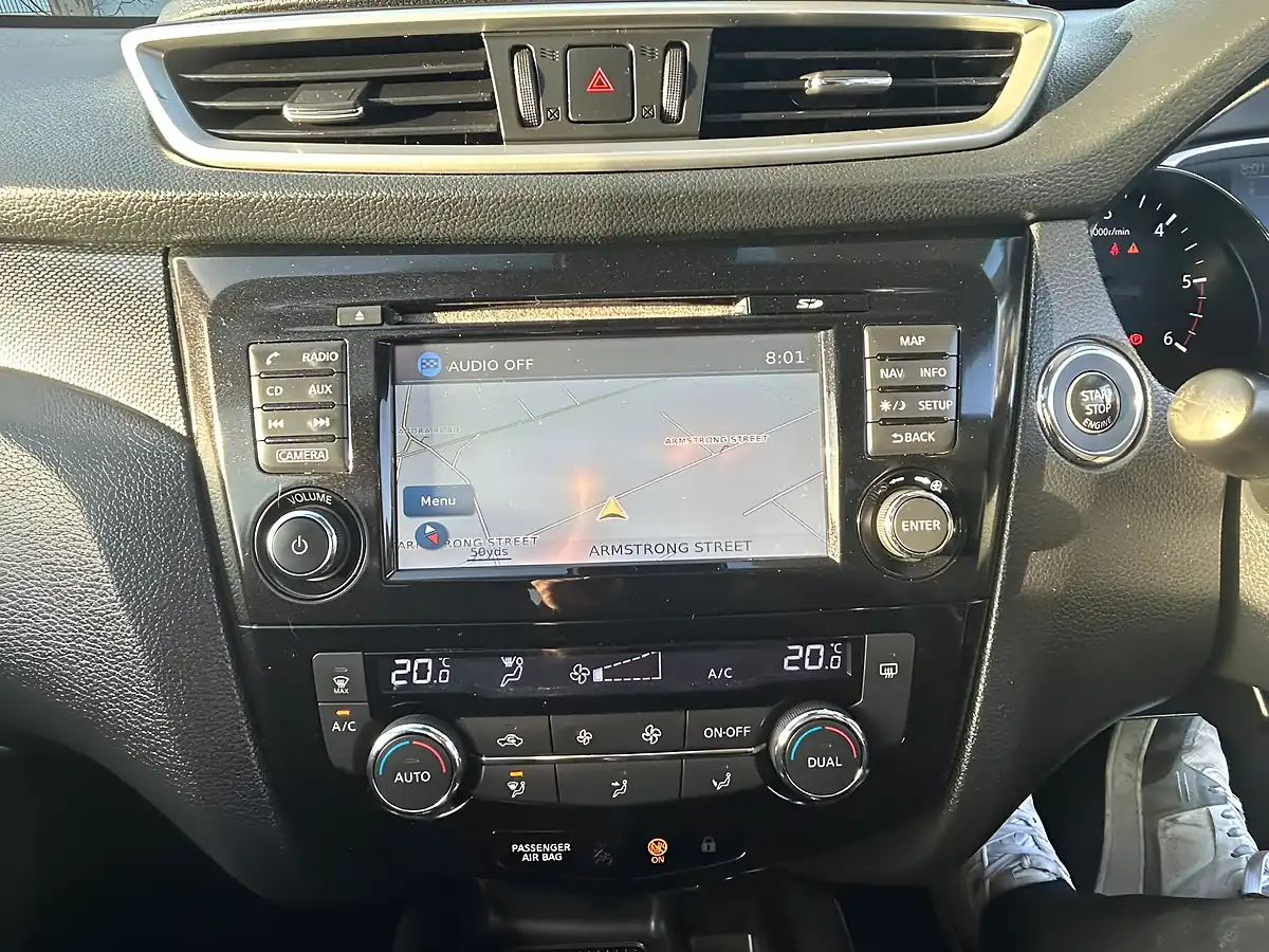 Used 2015 Nissan X-Trail N-Tec Grey - Interior and Exterior details 17