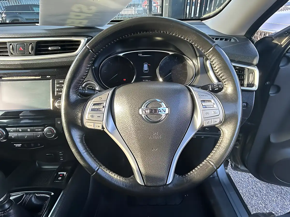Used 2015 Nissan X-Trail N-Tec Grey - Interior and Exterior details 18