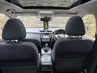 Used 2015 Nissan X-Trail N-Tec Orange - Interior and Exterior details 11