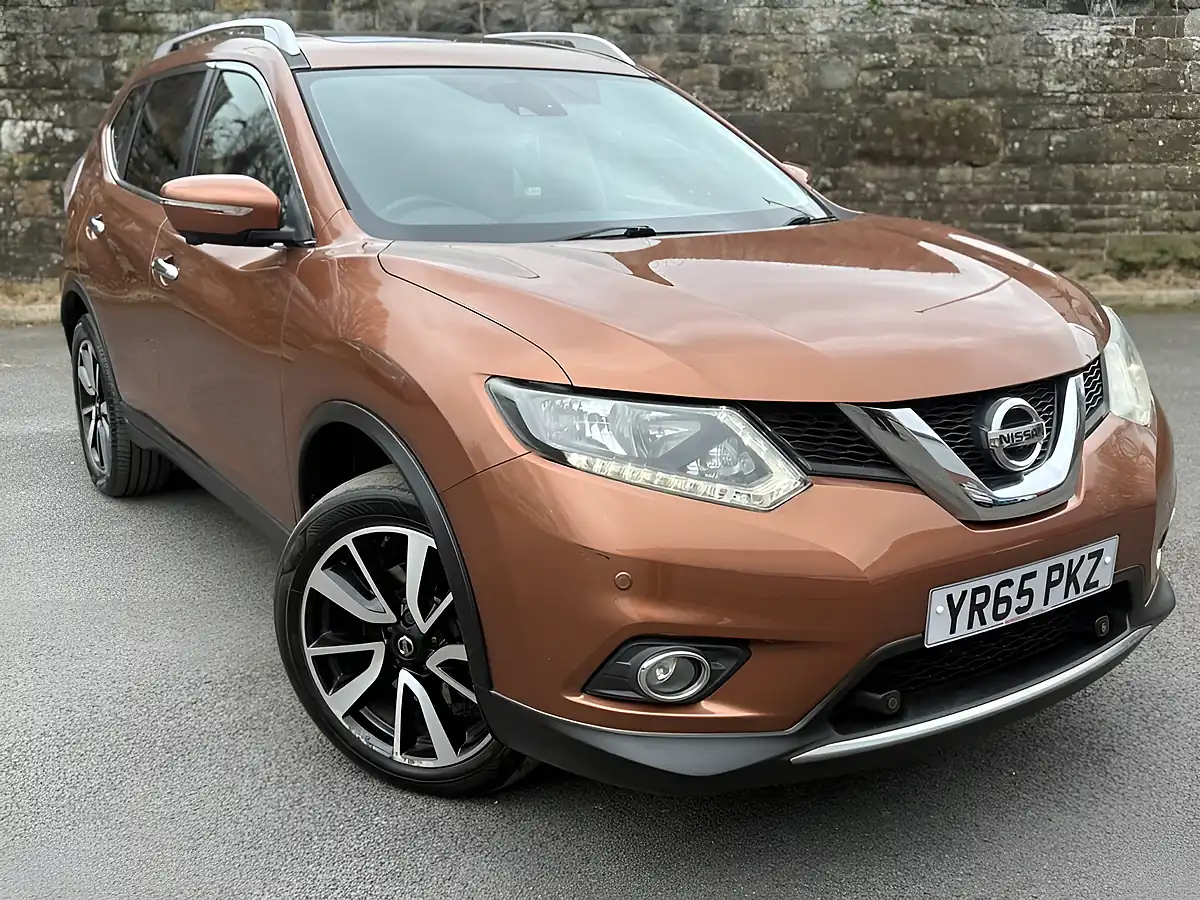 Used 2015 Nissan X-Trail N-Tec Orange - Interior and Exterior details 3