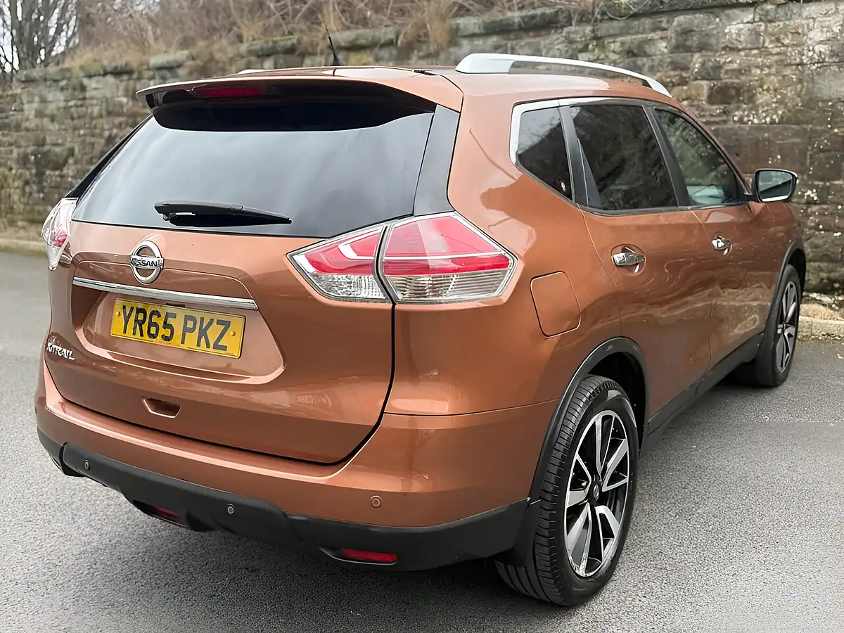 Used 2015 Nissan X-Trail N-Tec Orange - Interior and Exterior details 6