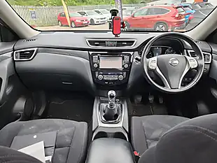 Used 2015 Nissan X-Trail N-Tec Silver - Interior and Exterior details 10