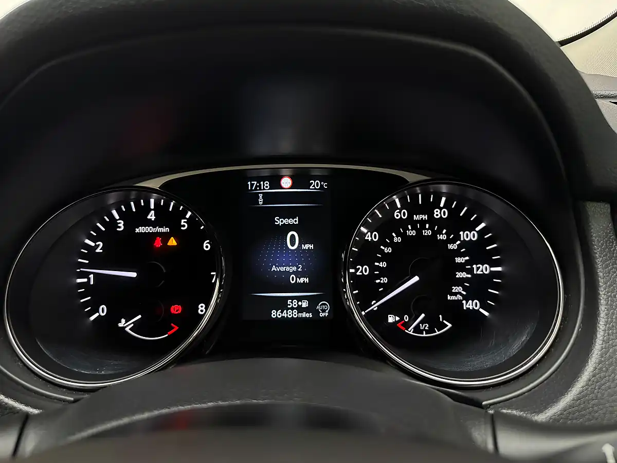 Used 2015 Nissan X-Trail N-Tec Storm White - Interior and Exterior details 11
