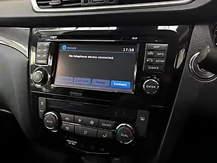 Used 2015 Nissan X-Trail N-Tec Storm White - Interior and Exterior details 13