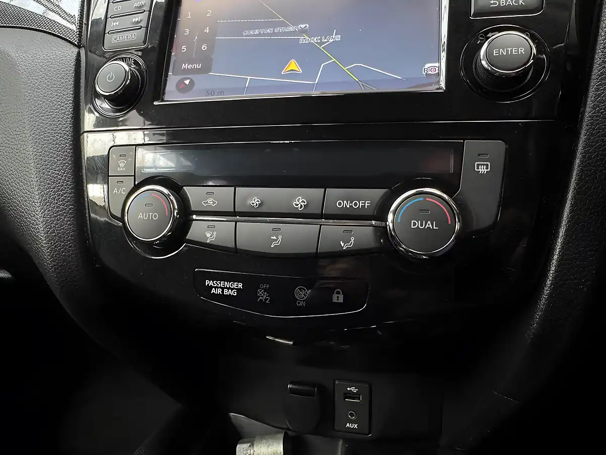 Used 2015 Nissan X-Trail N-Tec Storm White - Interior and Exterior details 14