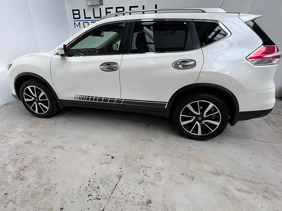 Used 2015 Nissan X-Trail N-Tec Storm White - Interior and Exterior details 7