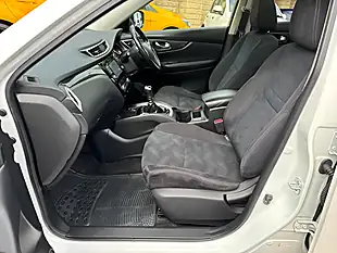 Used 2015 Nissan X-Trail N-Tec White - Interior and Exterior details 12