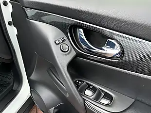Used 2015 Nissan X-Trail N-Tec White - Interior and Exterior details 15