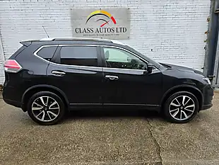 Used 2015 Nissan X-Trail Tekna Black - Interior and Exterior details 10