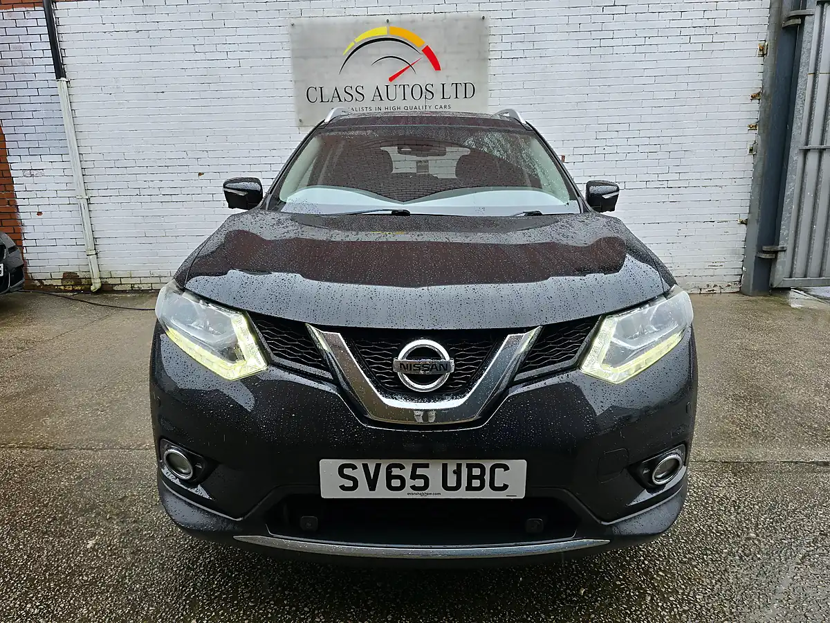 Used 2015 Nissan X-Trail Tekna Black - Interior and Exterior details 2