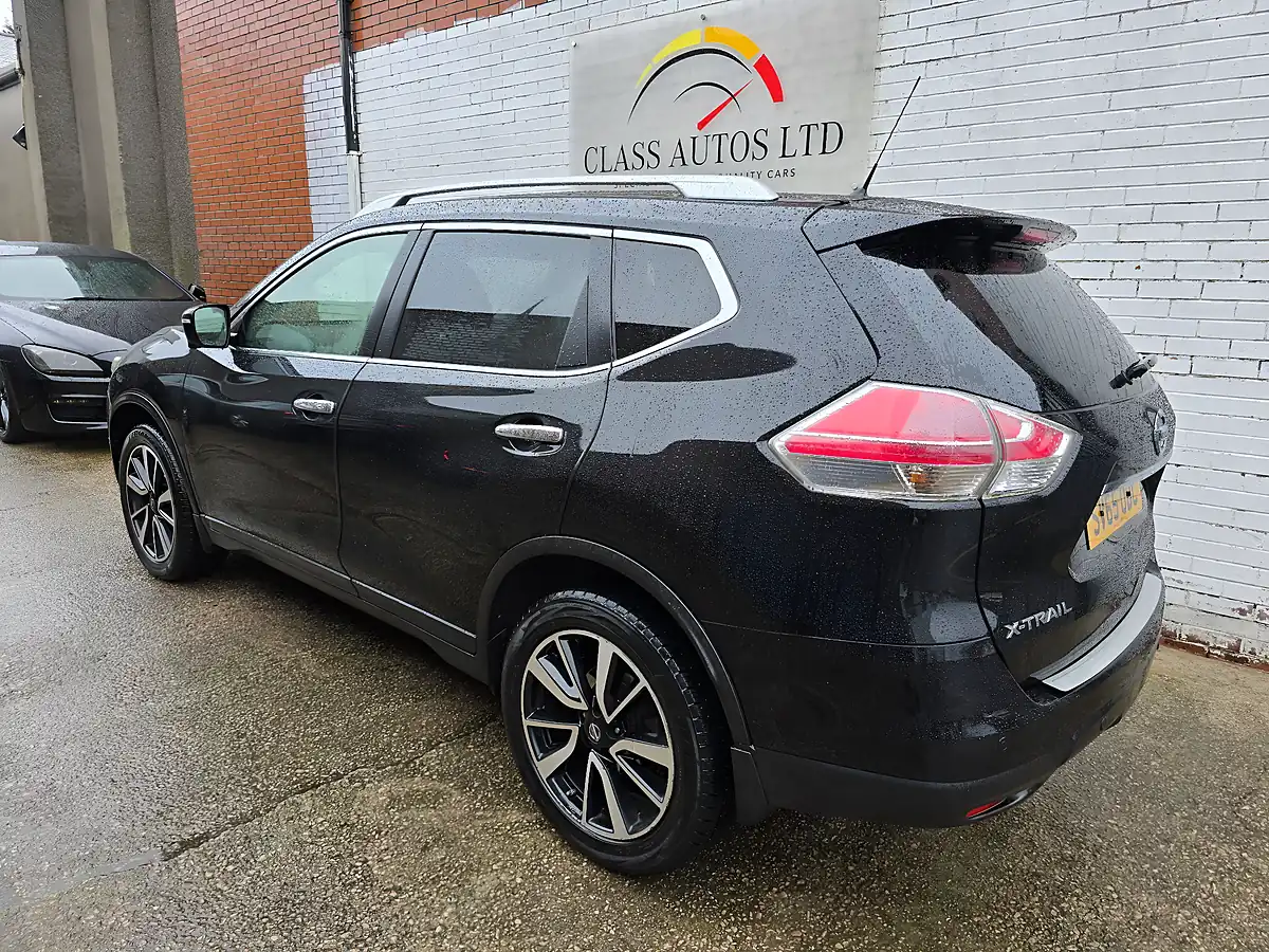 Used 2015 Nissan X-Trail Tekna Black - Interior and Exterior details 4