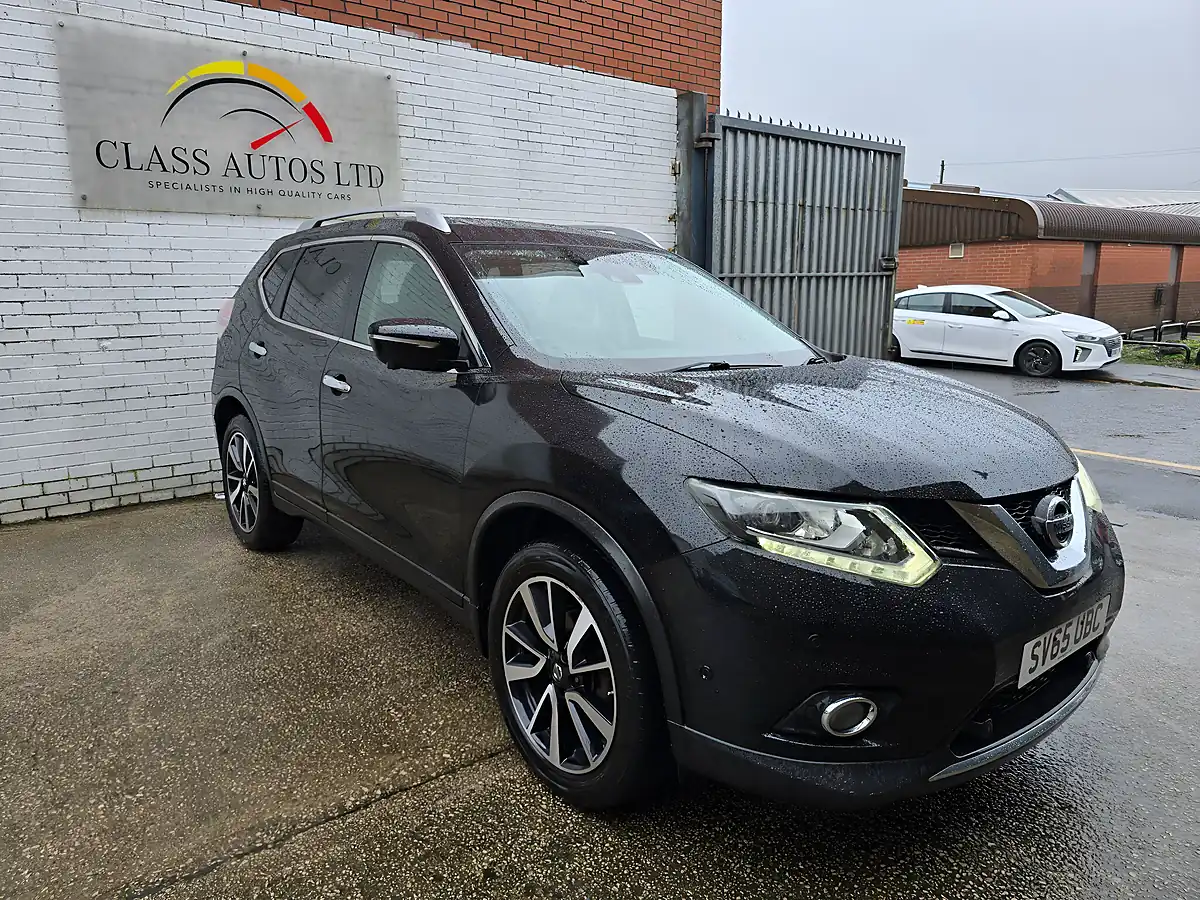 Used 2015 Nissan X-Trail Tekna Black - Interior and Exterior details 5