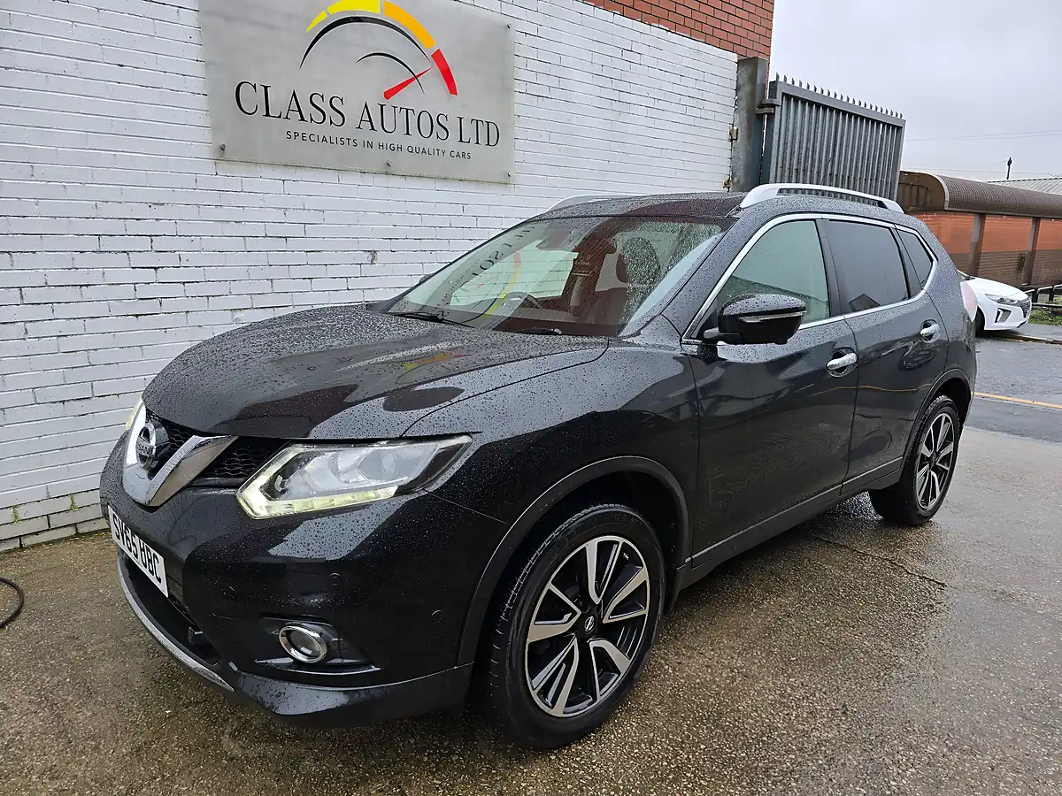 Used 2015 Nissan X-Trail Tekna Black - Interior and Exterior details 7
