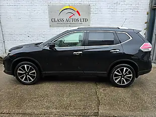 Used 2015 Nissan X-Trail Tekna Black - Interior and Exterior details 8