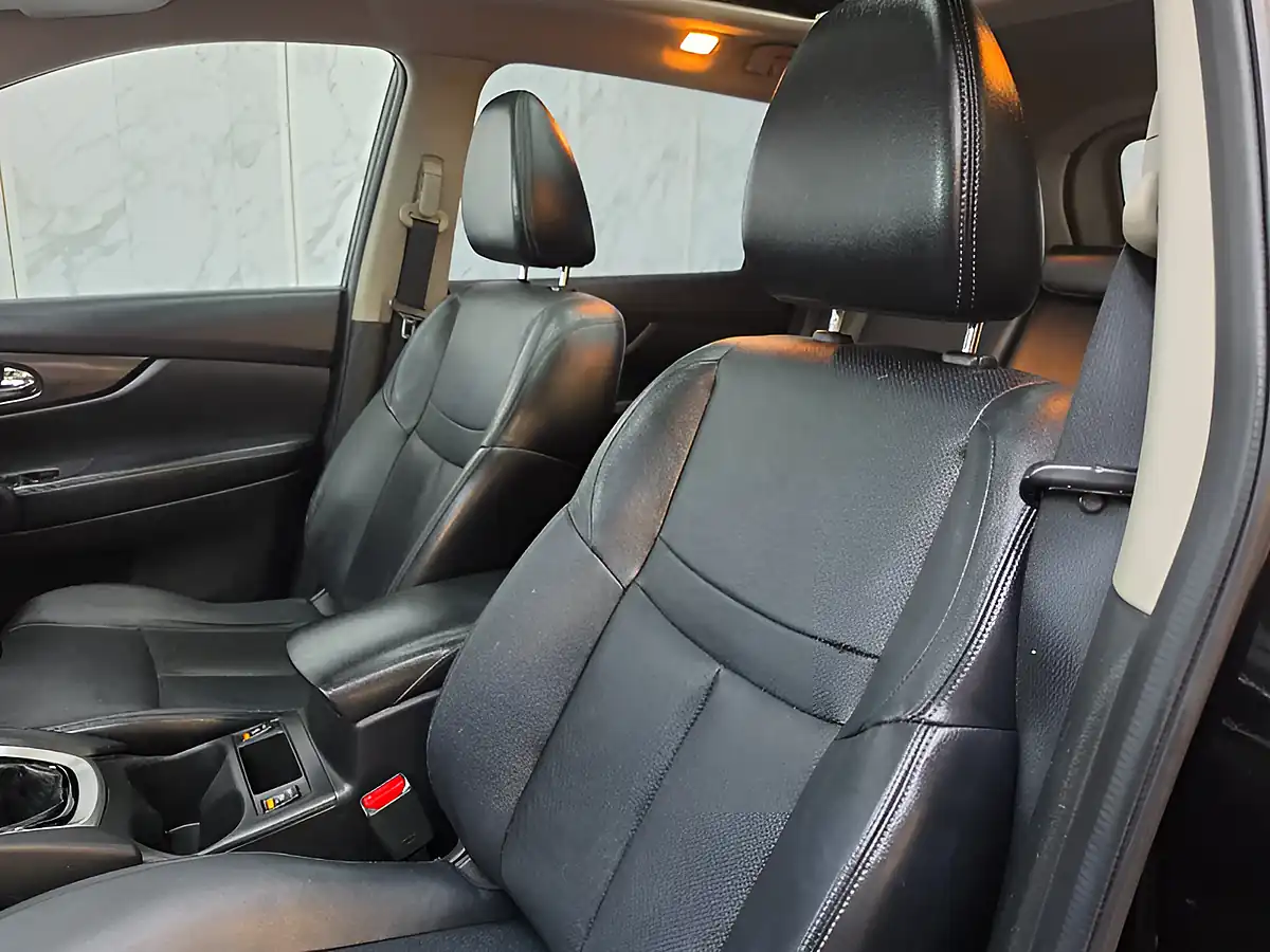 Used 2015 Nissan X-Trail Tekna Black - Interior and Exterior details 16