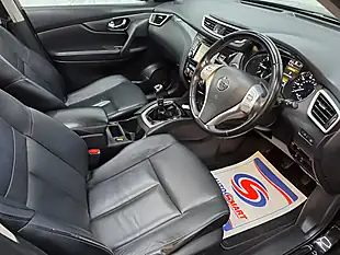Used 2015 Nissan X-Trail Tekna Black - Interior and Exterior details 17