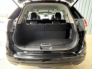 Used 2015 Nissan X-Trail Tekna Black - Interior and Exterior details 14
