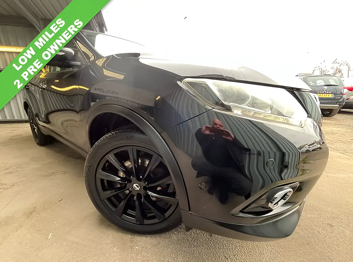 Used 2015 Nissan X-Trail Tekna Black - Interior and Exterior details 2