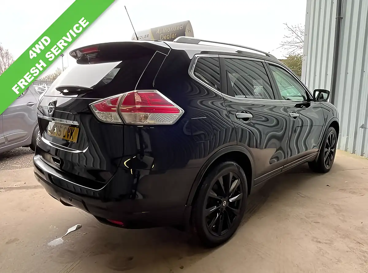 Used 2015 Nissan X-Trail Tekna Black - Interior and Exterior details 3