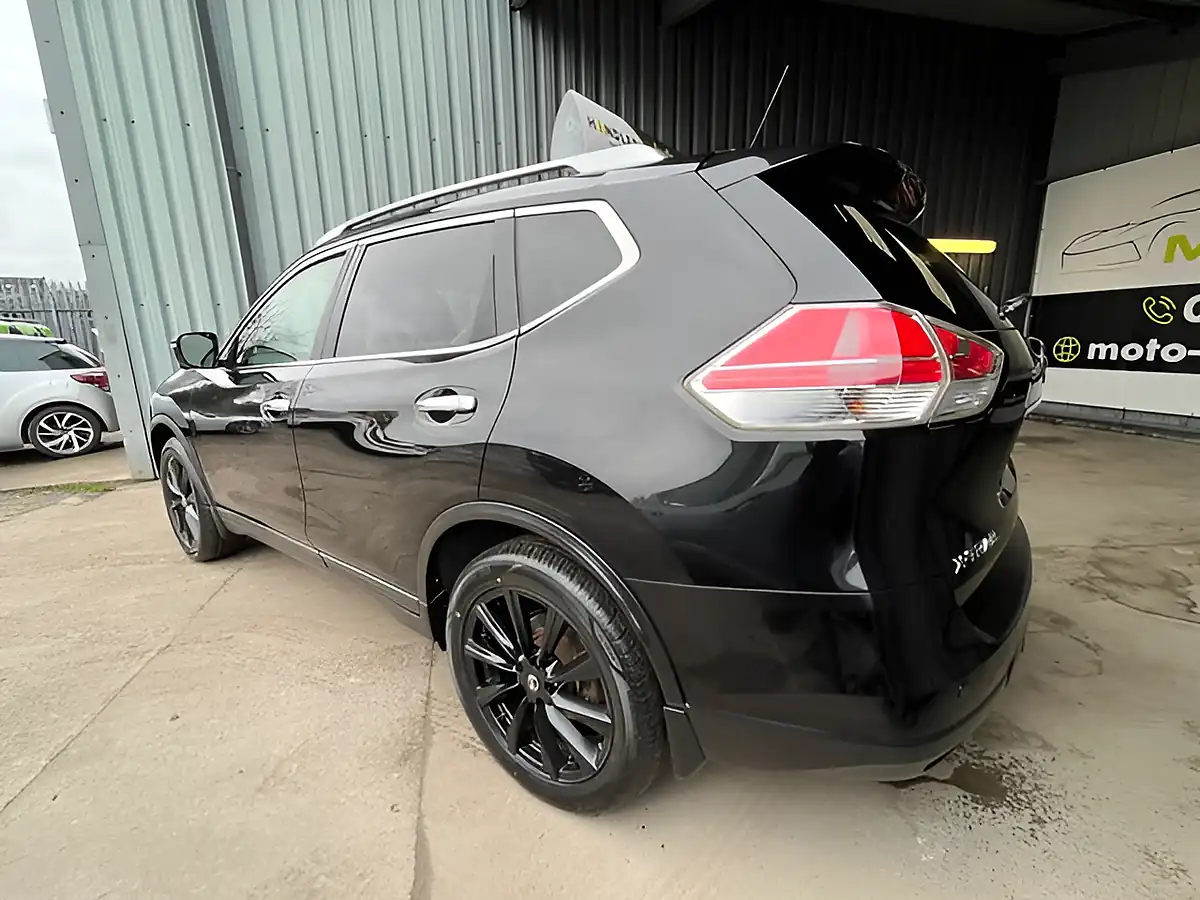 Used 2015 Nissan X-Trail Tekna Black - Interior and Exterior details 6