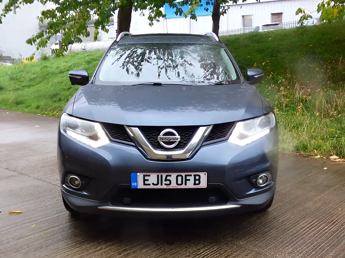 Used 2015 Nissan X-Trail Tekna Blue - Interior and Exterior details 6