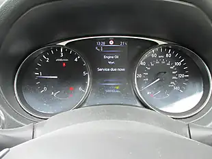 Used 2015 Nissan X-Trail Tekna Green - Interior and Exterior details 16